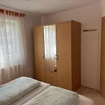 Schuetz Apartman